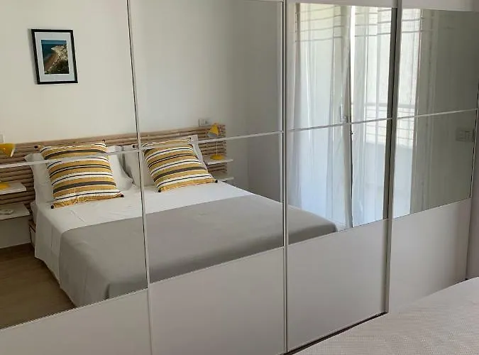 アパート Acquamarina *